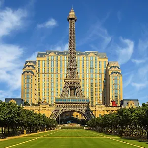 5* Hotel The Parisian