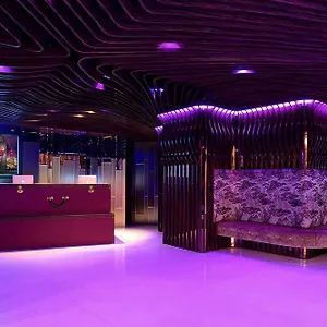 Kew Wanchai Hotel
