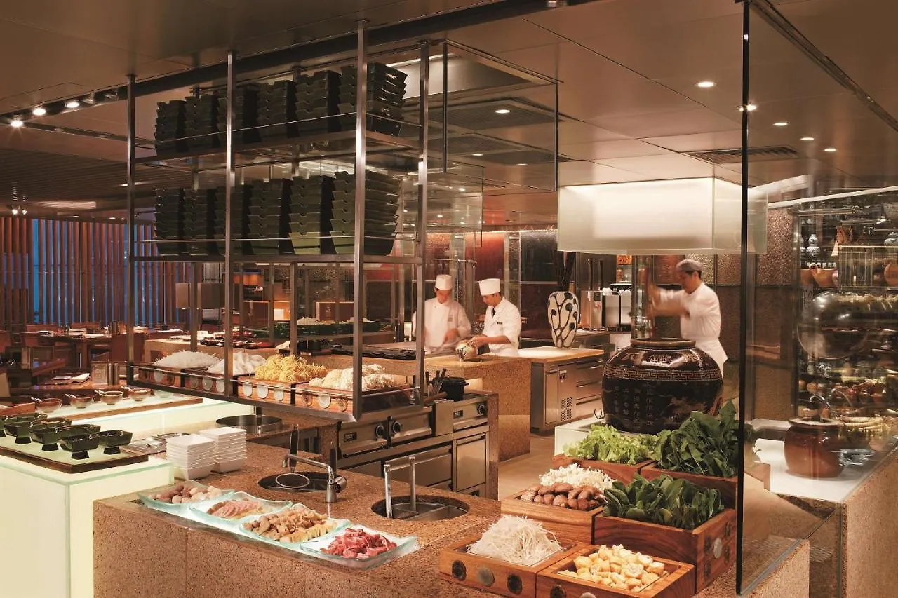 Island Shangri-La, Hong Kong Hotel
