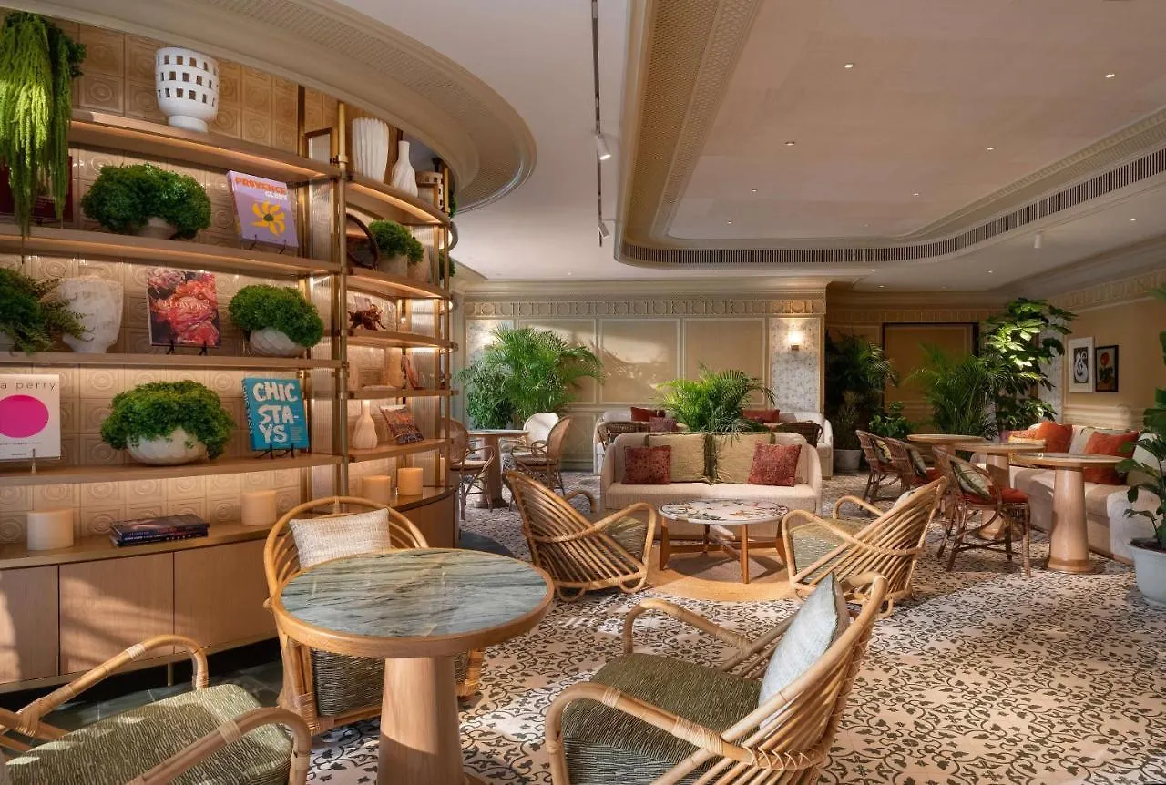 Island Shangri-La, Hong Kong Hotel
